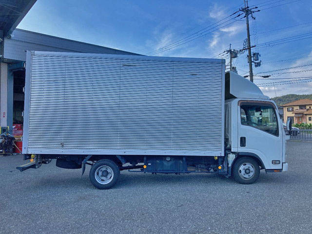 いすゞエルフアルミバン小型（2t・3t）[写真07]