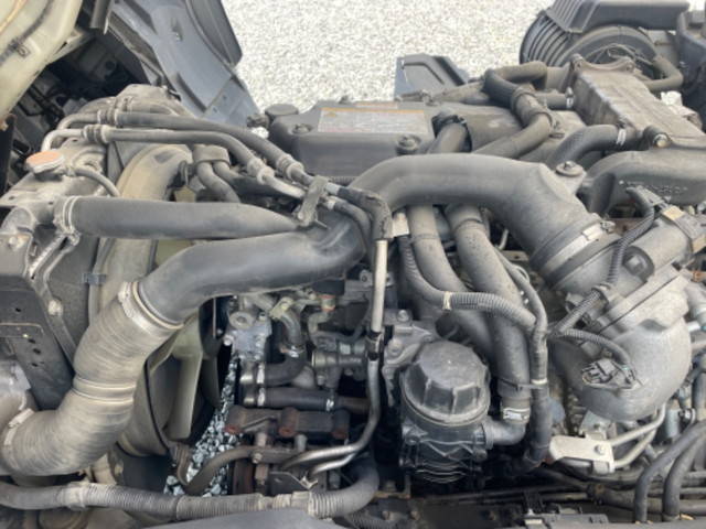 いすゞフォワードアルミウイング中型（4t）[写真15]