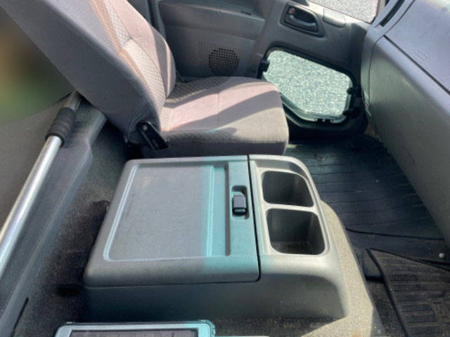 いすゞフォワードアルミウイング中型（4t）[写真21]