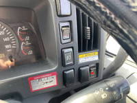 いすゞフォワードアルミウイング中型（4t）[写真24]