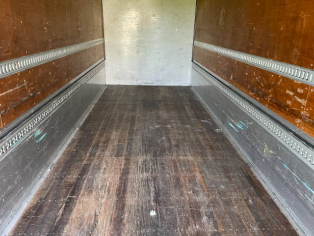 いすゞフォワードアルミウイング中型（4t）[写真07]