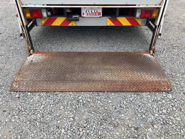 いすゞエルフ平ボディ小型（2t・3t）[写真18]