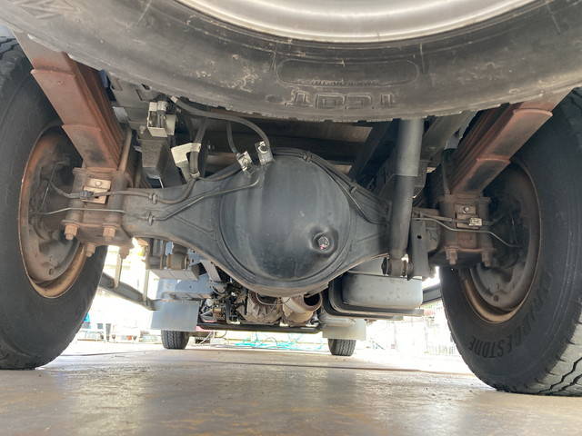 いすゞエルフ平ボディ小型（2t・3t）[写真23]