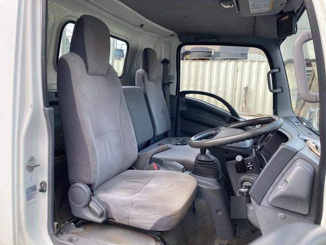 いすゞエルフ平ボディ小型（2t・3t）[写真29]