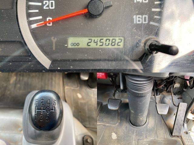 いすゞエルフ平ボディ小型（2t・3t）[写真33]