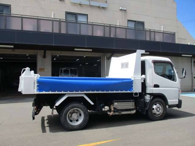 三菱ふそうキャンターダンプ小型（2t・3t）[写真12]