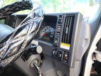 いすゞエルフアルミウイング小型（2t・3t）[写真18]