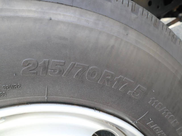 いすゞエルフアルミウイング小型（2t・3t）[写真37]