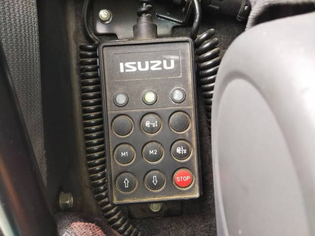 いすゞフォワードクレーン4段増トン（6t・8t）[写真33]