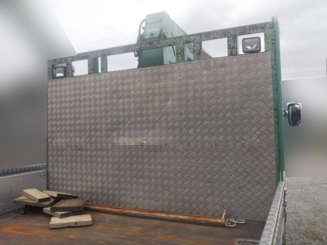 いすゞフォワードクレーン4段増トン（6t・8t）[写真05]