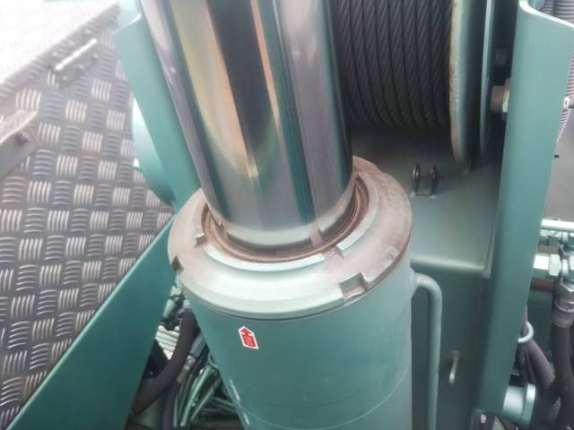 いすゞフォワードクレーン4段増トン（6t・8t）[写真11]