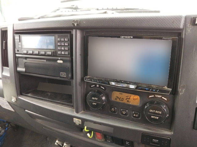 いすゞフォワードクレーン4段増トン（6t・8t）[写真26]