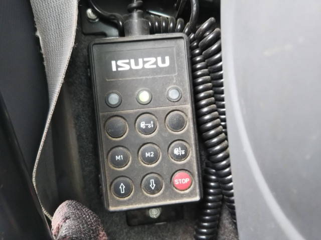 いすゞフォワードクレーン4段増トン（6t・8t）[写真29]