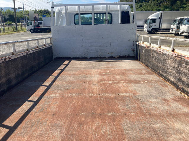 三菱ふそうキャンター平ボディ小型（2t・3t）[写真12]