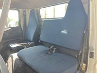 三菱ふそうキャンター平ボディ小型（2t・3t）[写真23]