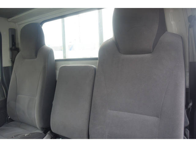 いすゞエルフ平ボディ小型（2t・3t）[写真27]