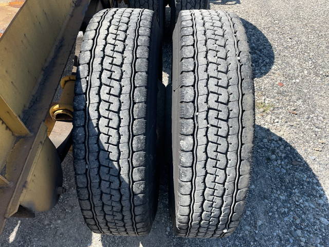 その他のメーカーその他の車種トレーラー（セミトレーラー）大型（10t）[写真23]