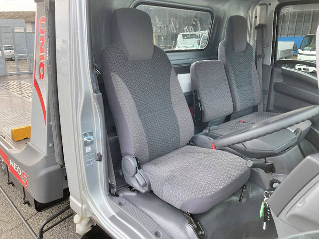 いすゞエルフセーフティローダー小型（2t・3t）[写真34]