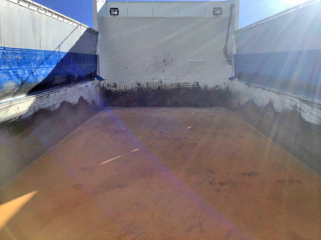 いすゞギガダンプ大型（10t）[写真10]