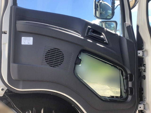 いすゞギガダンプ大型（10t）[写真26]