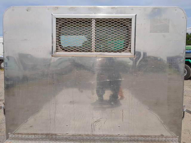 日産アトラス平ボディ小型（2t・3t）[写真13]