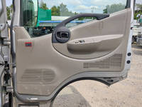 日産アトラス平ボディ小型（2t・3t）[写真26]