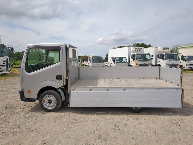 日産アトラス平ボディ小型（2t・3t）[写真06]