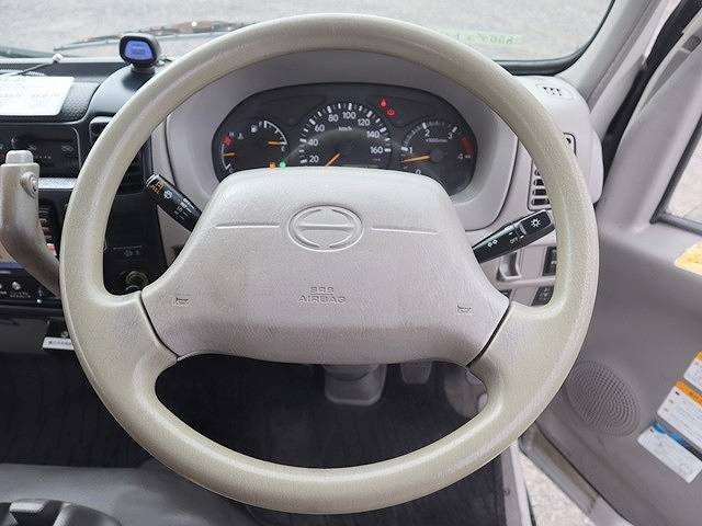 日野デュトロ高所作業車小型（2t・3t）[写真20]