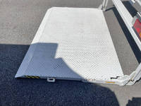 三菱ふそうキャンターアルミバン小型（2t・3t）[写真16]