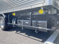 三菱ふそうキャンターアルミバン小型（2t・3t）[写真19]