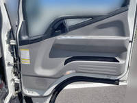 三菱ふそうキャンターアルミバン小型（2t・3t）[写真28]