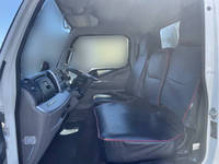 三菱ふそうキャンターアルミバン小型（2t・3t）[写真30]