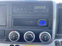 三菱ふそうキャンターアルミバン小型（2t・3t）[写真36]