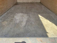 三菱ふそうキャンターアルミバン小型（2t・3t）[写真12]