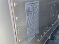 三菱ふそうキャンターアルミバン小型（2t・3t）[写真13]