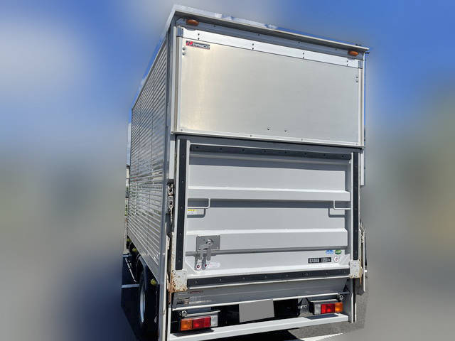 三菱ふそうキャンターアルミバン小型（2t・3t）[写真04]