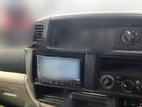 三菱ふそうキャンターガッツ平ボディ小型（2t・3t）[写真30]