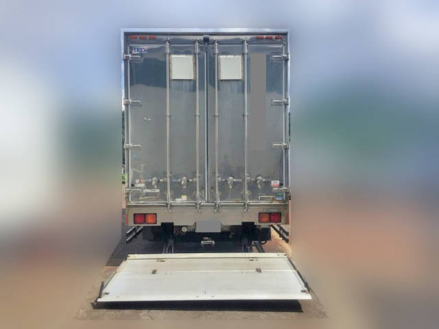 三菱ふそうファイターアルミウイング中型（4t）[写真02]