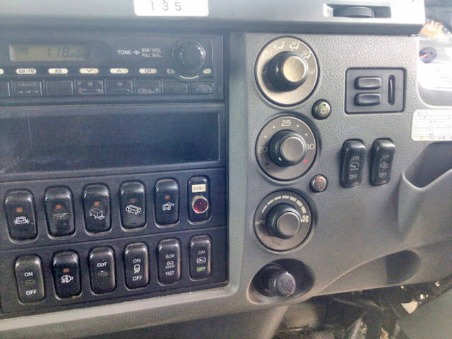 三菱ふそうファイターアルミウイング中型（4t）[写真31]