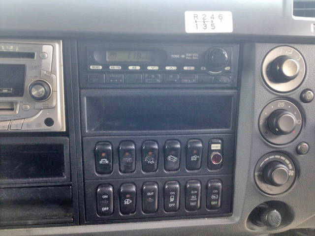 三菱ふそうファイターアルミウイング中型（4t）[写真32]