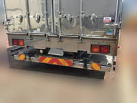 三菱ふそうファイターアルミウイング中型（4t）[写真08]