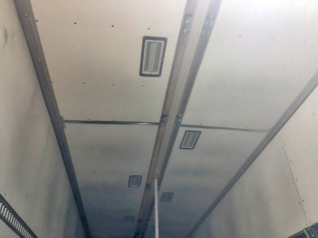 三菱ふそうファイターアルミウイング中型（4t）[写真09]