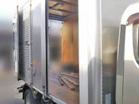 三菱ふそうキャンターアルミバン小型（2t・3t）[写真07]