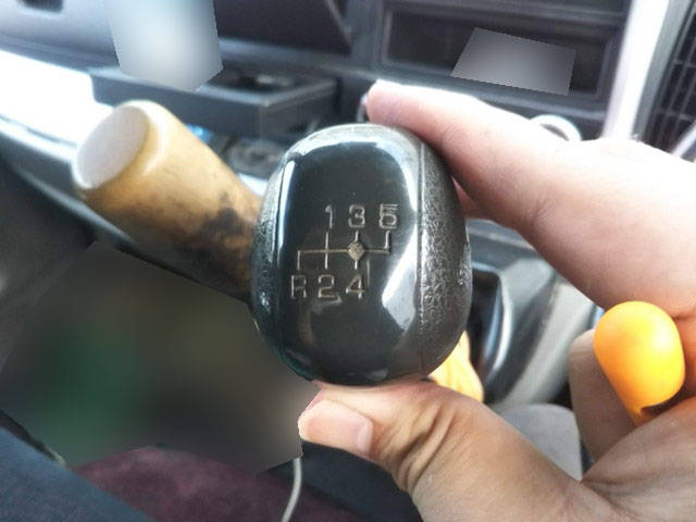 三菱ふそうキャンターアルミバン小型（2t・3t）[写真18]