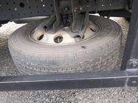 三菱ふそうキャンターアルミバン小型（2t・3t）[写真09]