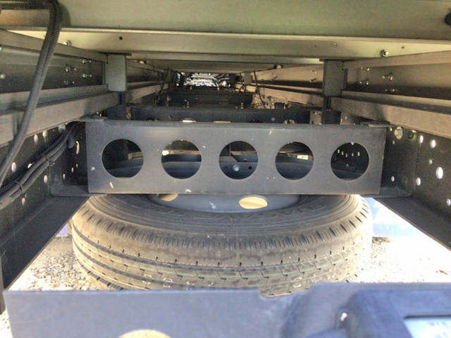 いすゞエルフ冷凍車（冷蔵車）小型（2t・3t）[写真24]