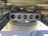 いすゞエルフ冷凍車（冷蔵車）小型（2t・3t）[写真24]