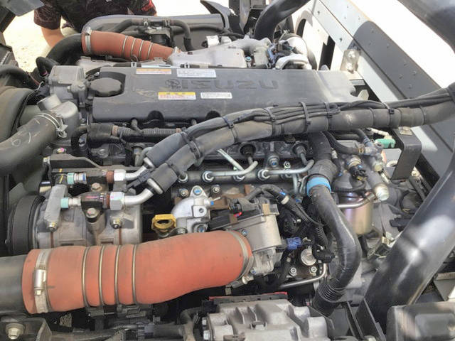 いすゞエルフ冷凍車（冷蔵車）小型（2t・3t）[写真27]