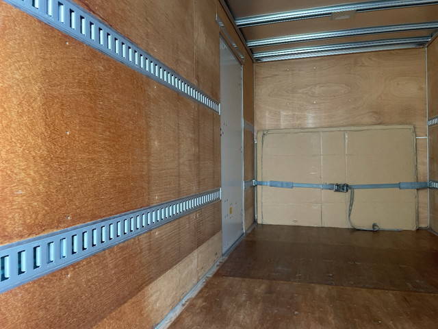 いすゞエルフアルミバン小型（2t・3t）[写真04]