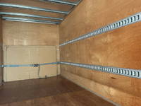 いすゞエルフアルミバン小型（2t・3t）[写真05]